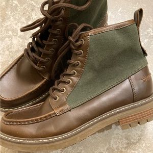 Tommy Hilfiger boots